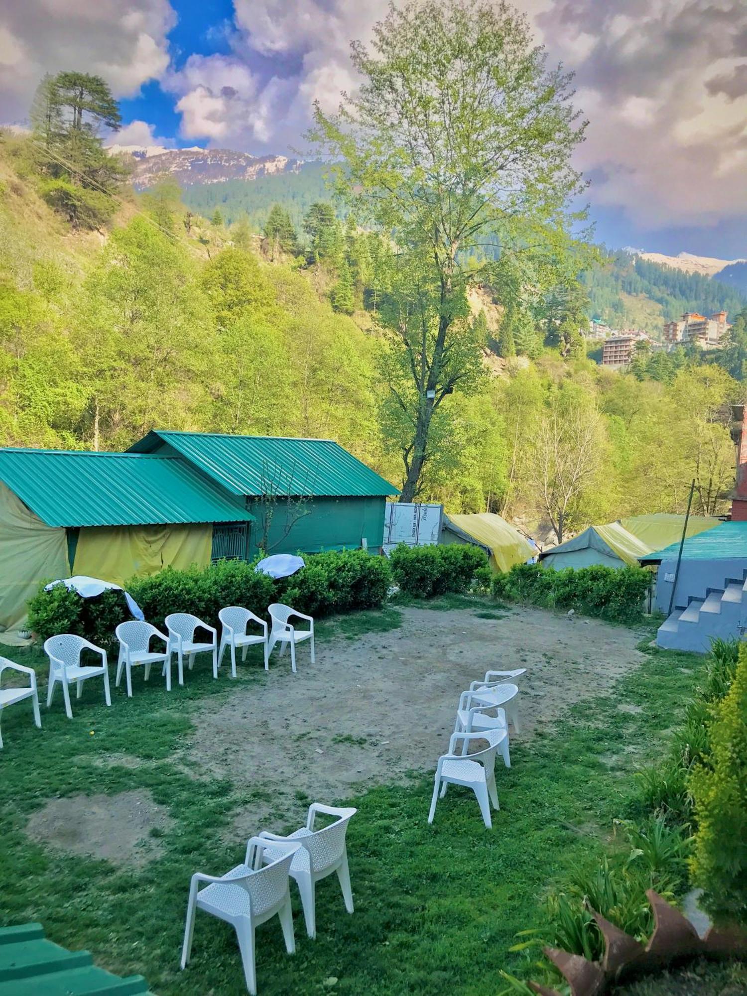 The Avenue Hotel , Manali A River Side Hotel Екстериор снимка
